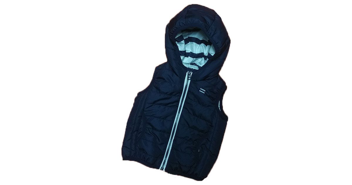 GILET IMBOTTITO CON CAPPUCCIO 6-30M €.29,99